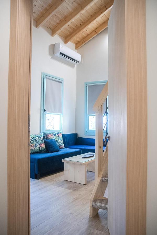Agiopetra Lofts Apartment Kavala Bagian luar foto