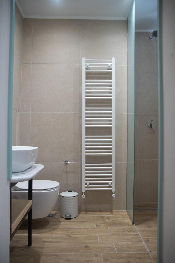 Agiopetra Lofts Apartment Kavala Bagian luar foto