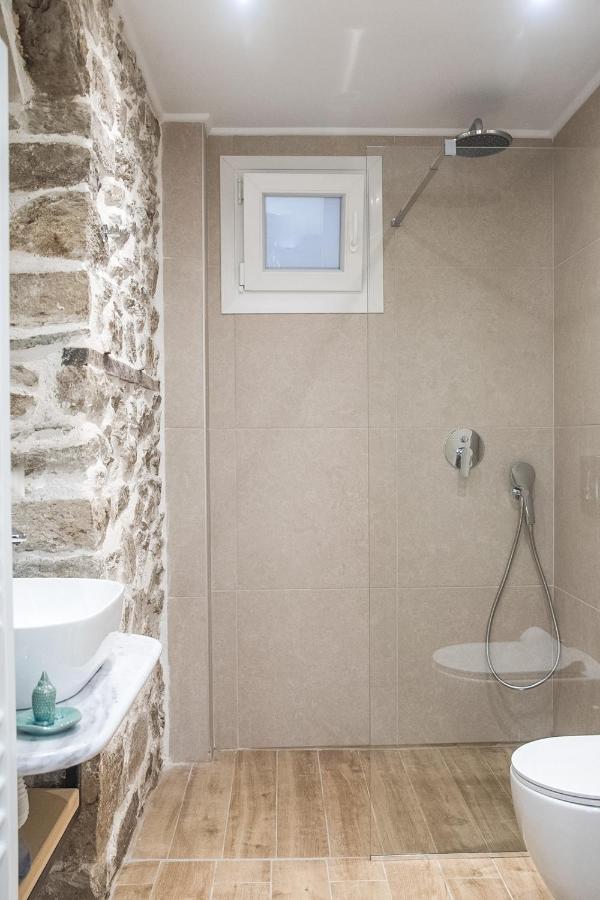 Agiopetra Lofts Apartment Kavala Bagian luar foto