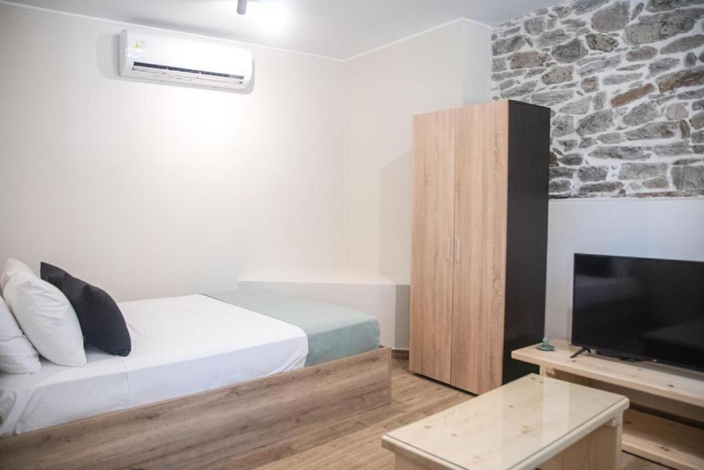 Agiopetra Lofts Apartment Kavala Bagian luar foto